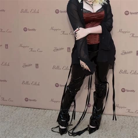 35 Hottest Billie Eilish Boobs Photos Big Tits Pics The Day Made