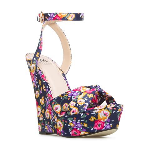 savina shoedazzle