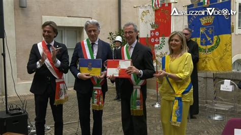 Cerimonia Di Gemellaggio Tra I Comuni Di Macerata E Lanciano Un Legame