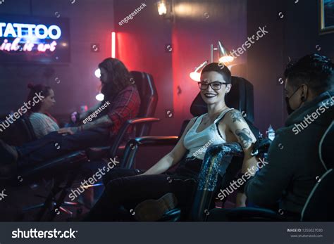 imágenes de Tatuaje gay Imágenes fotos y vectores de stock Shutterstock