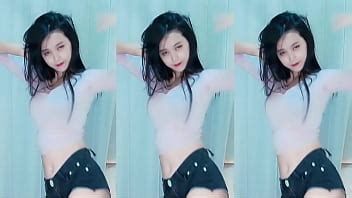 Gái Trung Quốc nhảy mái nhà ang cháy XVIDEOS