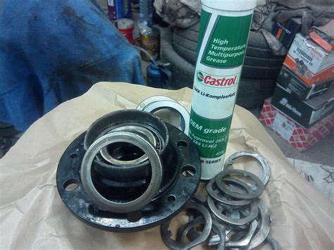 Ступицы, рулевые наконечники и маленькая полезность :) — УАЗ 3151, 2,5 ...