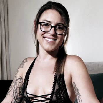 Innocent Hotwife Babe Page Watch This Pornstar On FreeOnes