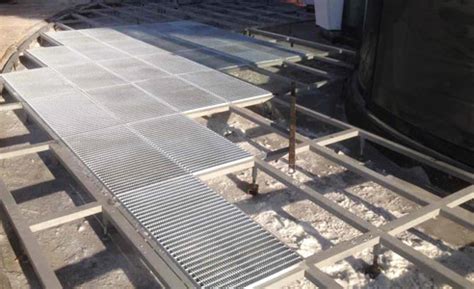 Опорная конструкция под оцинкованные решетки