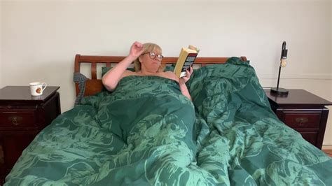 phat boob mature nude in sofa lovinТ a messy getting off session hotntubes