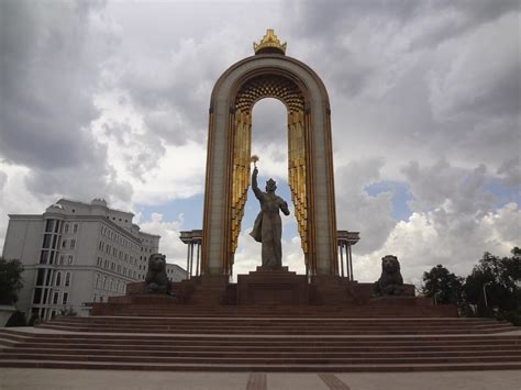 Ismoili Somoni Monument Dushanbe Tajikistan Ismoili Somon Flickr