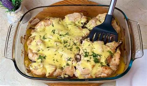 Курица с грибами в духовке - Рецепты с фото простые и вкусные