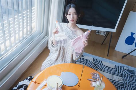 Pure Media Vol229 Yeha 예하 Cream Pie And Black Out 微图坊