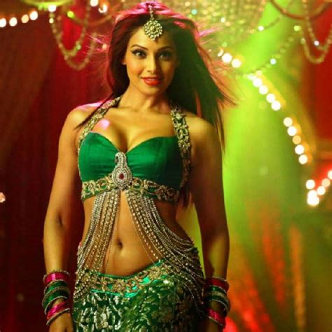 Bipasha Basu Sizzling Hot HD Picture Bipasha Basu Hot And Sexy Pictures Bipasha Basu Photos