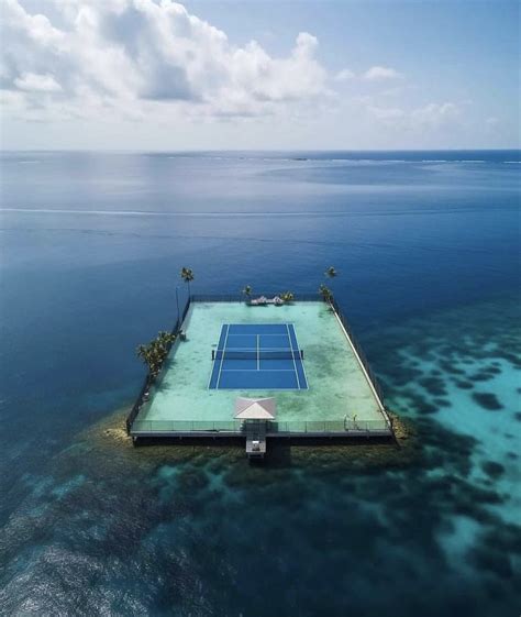 7 Spectacular Tennis Courts Around The World Blinkco