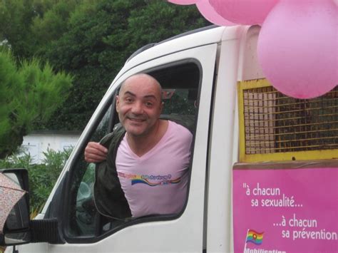 PHOTOS DE LA GAY PRIDE DE BIARRITZ B A S C O B L O G