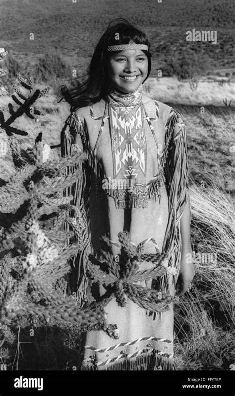 Apache Indian Tribe Women