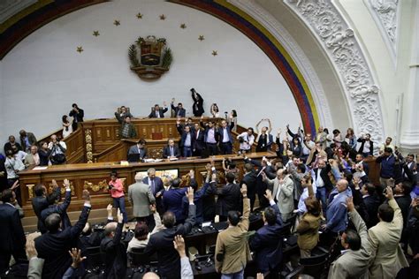 Parlamento De Venezuela Aprueba Juicio Político Contra Presidente