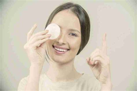 Cleansing Oil Recipes To Nourish Your Skin The Naked Chemist