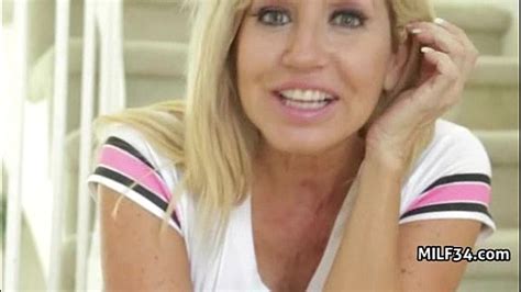 Stressed Out Milf With A Sexy Body Gets A Happy Ending Massage Free