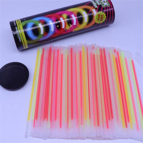 100 Pack Glow Sticks Bulk Patriotic Party Favors Glow In The Dark Party