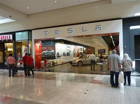 Tesla Will Open 10 More Stores This Year In High-End Sites