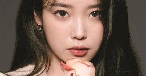 Hot girl Trung Quốc nổi lên vì có ngoại hình giống IU Follower tăng gấp 50 lần sau 3 năm