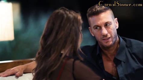 Amateur Anal Babe In High Heels Assfucked On The Couch