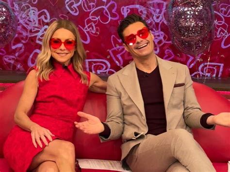 Ryan Seacrests Emotional Last Day At Live With Kelly And Ryan