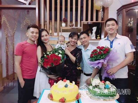 Hot girl và hot boy ngày 29 10 2017 Thúy Vi chê bai nhan sắc Tân Hoa hậu Đại dương vợ chồng