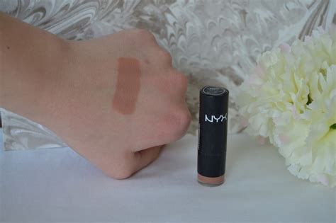 Seize The Look Top Favorite Dugstore Nude Lipsticks