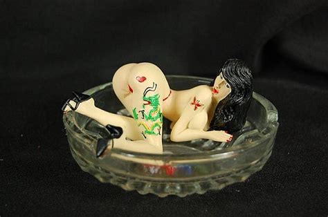 Lot Crafted Resin Nude Pin Up Figure With Tatoo Girl