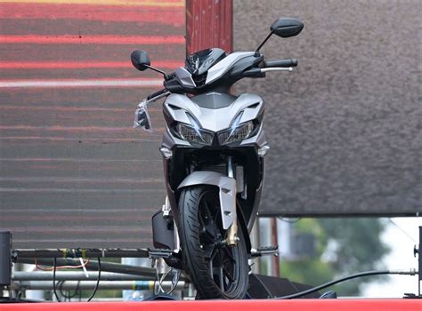 Tin Xe Hot Cu I Tu N I Th C A Mazda Cx Gi M Gi Kinh I N Honda Ra M T Xe C N Tay M I