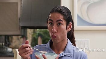 La Hermana De Mi Esposa Me Convence Para Que La Folle XVIDEOS