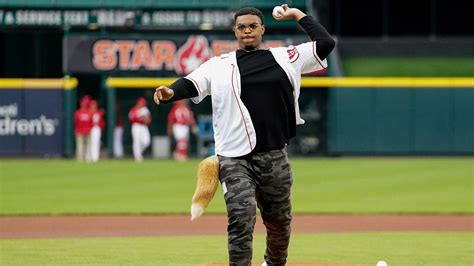 robert anthony tony brown jr net worth nfl