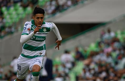 Omar Campos Extiende Su Contrato Con Santos Laguna El Siglo De Torre N