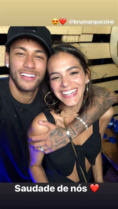 Neymar Posta Foto Com Bruna Marquezine E Faz Declaração Fofa