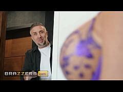 Keiran Lee Sees Destiny Dixon In His Bedroom Wearing Lingerie Makes Him Forget He S Married