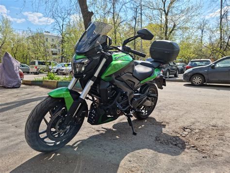 Купить б у Bajaj Dominar инжектор 6 передач в Москве зелёный naked bike 2021 года на Авто ру ID