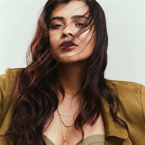 Hebah Patel Hot Photos Sexy Bikini Images Gallery HQ Pics Indian Filmy Actress