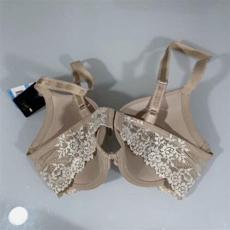Wacoal Intimates Sleepwear Nwt Wacoal C Us Embrace Lace Pushup Bra In Natural Nude