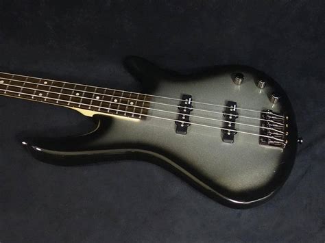 Ibanez GSR320 GIO Series 4 String Bass Guitar Metallic Silver