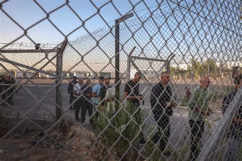 Israel Reopens Gaza Crossing To Palestinian Workers Al Monitor The