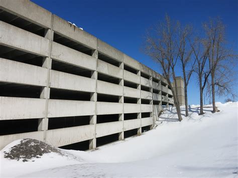 Riverview Office Tower Parking Garage - SGH