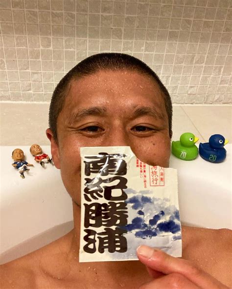 坪井慶介さんのインスタグラム写真 坪井慶介instagram 「南紀勝浦温泉♨️に行ってきました‼︎ 硫黄泉‼️たくさん効能はあると思いますが、注目はシミ予防🌚日焼け大好きなおじさんには