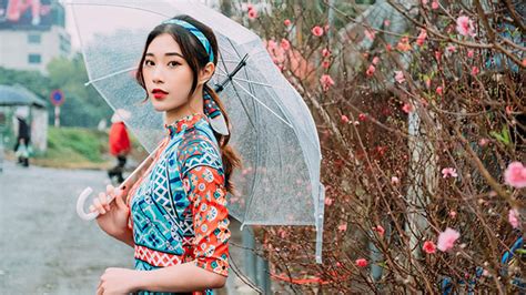 Hot Girl B Ng Chuy N Ng Thu Huy N Gi I Ngh Tu I