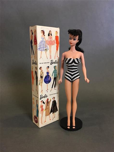 Lot Brunette Ponytail Barbie In Original Swimsuit And Box Comes