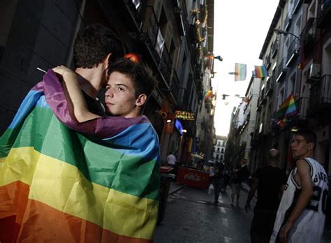 Adolescentes Que Celebran El Orgullo Gay Edici N Impresa El Pa S