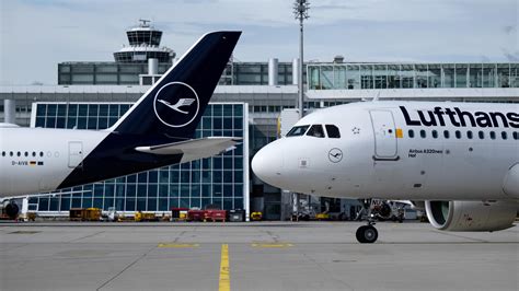 Flughafen M Nchen Schnee Chaos Fl Ge Gestrichen