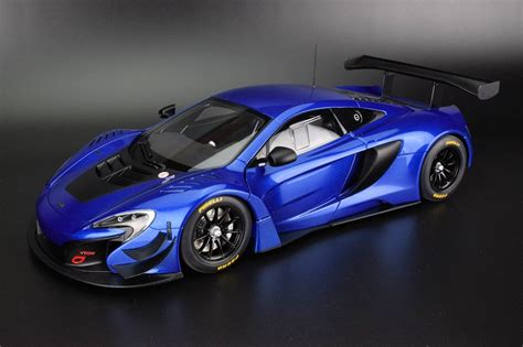 REVIEW: AUTOart McLaren 650S GT3 • DiecastSociety.com