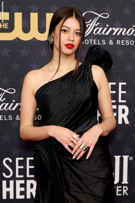 Amber Midthunder Ambermidthunder Nude Onlyfans Leaks Fappening Fappeningbook