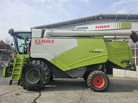 Usato Mietitrebbia CLAAS Tucano 420 Con Barra Pieghevole CLAAS C450