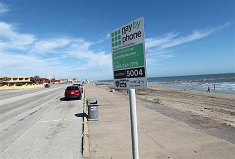 Park Board Tackles New Plan For Seawall Parking Local News The Daily News