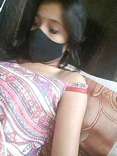 Sofiya Hot Naked Stripping On Cam For Live Sex Video Chat Gyrls