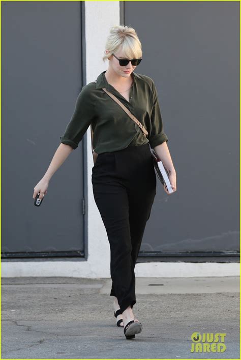 Emma Stone Shows Off Her New Platinum Blonde Hair Photo Emma Stone Photos Just